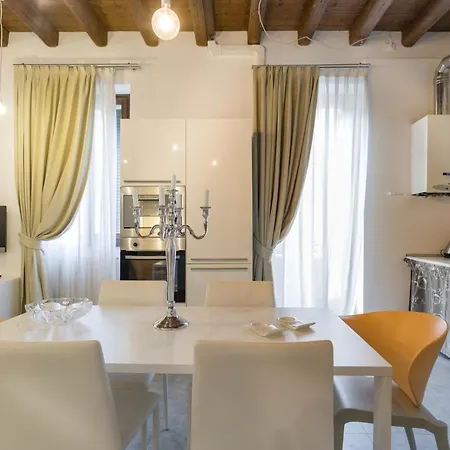 Appartamento Al Castello Verona Exterior photo